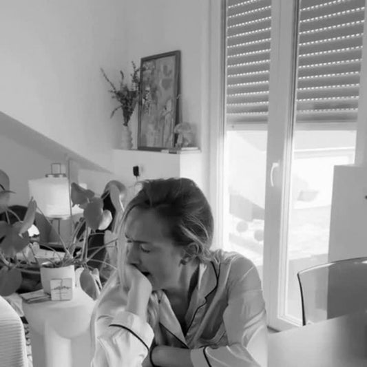 ¿Por qué te despiertas cansado aunque duermas 8 horas? El mito del buen descanso