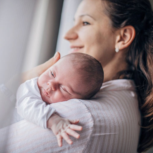 Padres primerizos: El secreto para despertar a tu hora sin despertar al bebé